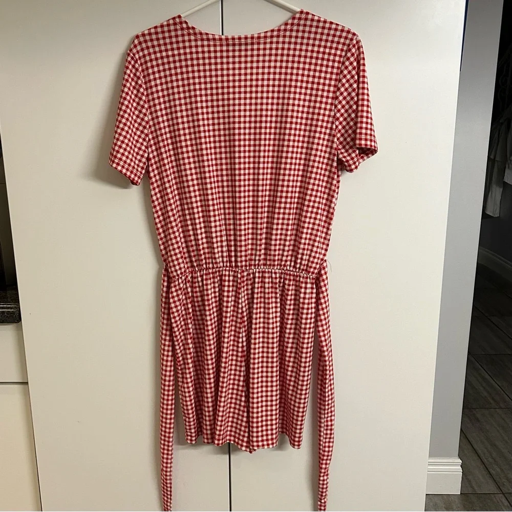 DEX red and white gingham jumpsuit/ romper size L - Picture 3 of 10